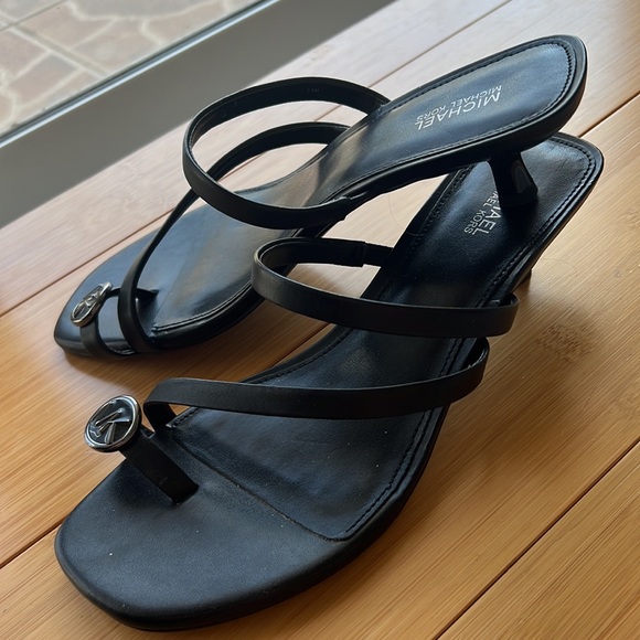 Michael Michael kors black toe ring heel sandals size 7.5US - Picture 3 of 7